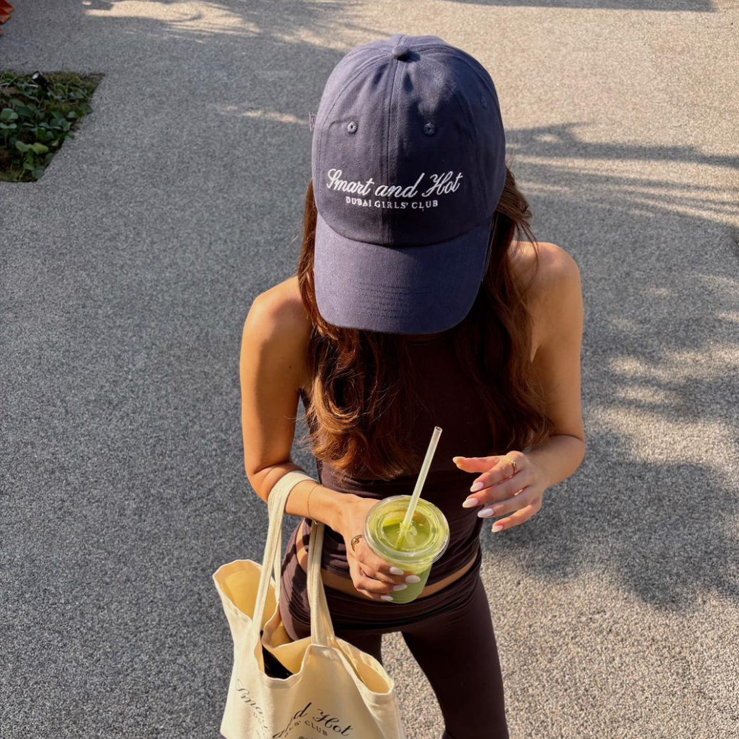 THE HOT GIRL CAP NAVY