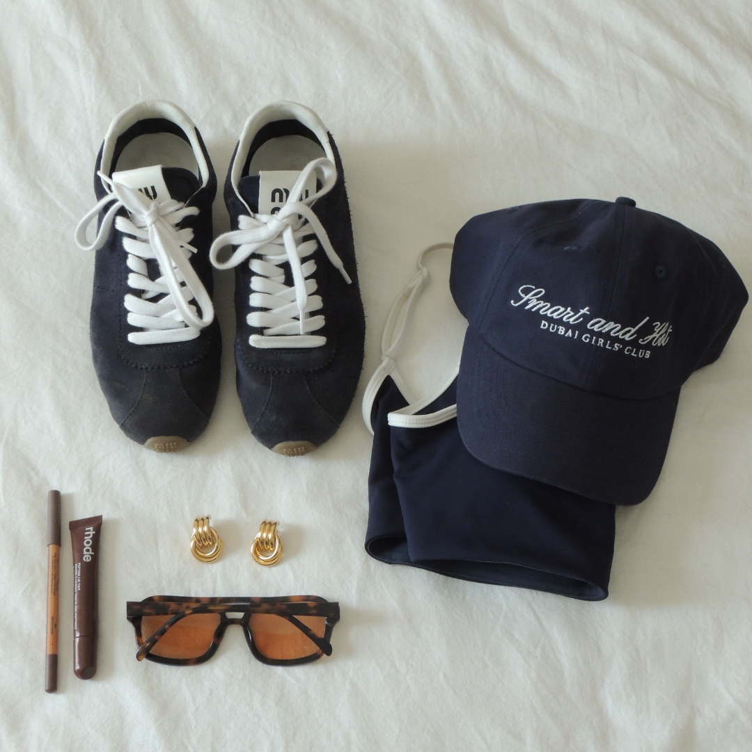 THE HOT GIRL CAP NAVY